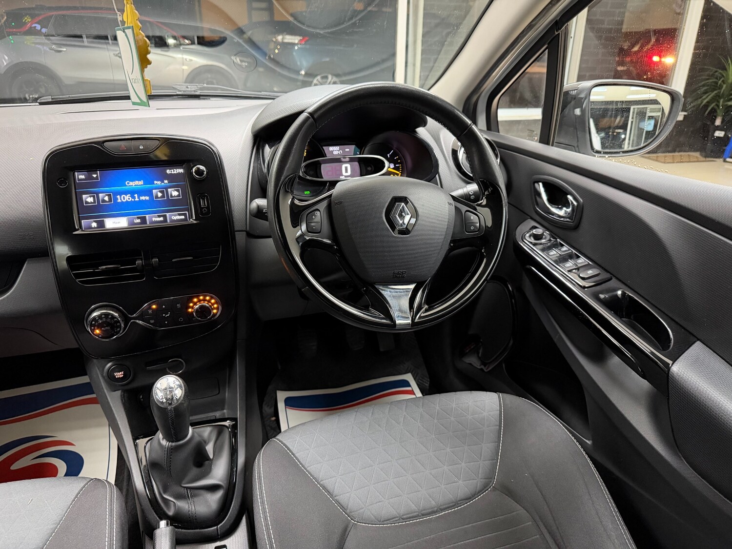 Used Renault Clio 2014 for sale - 77622722: Photo 9