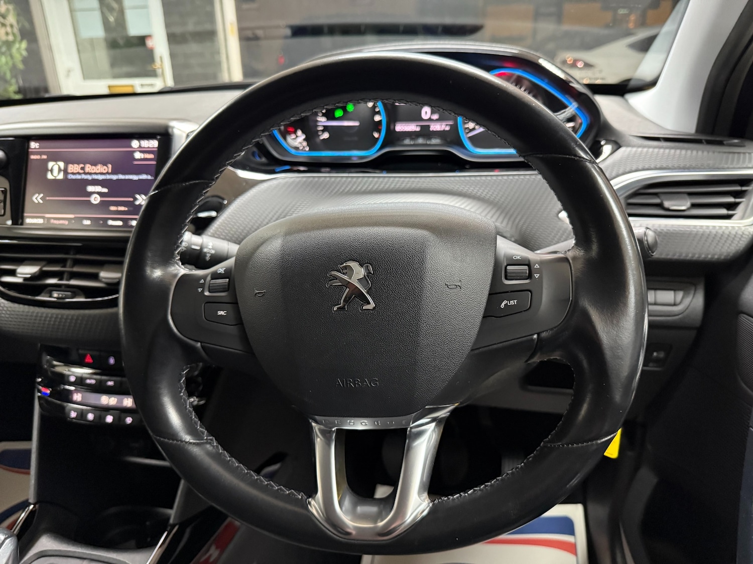 Used Peugeot 2008 2017 for sale - 76750333: Photo 12