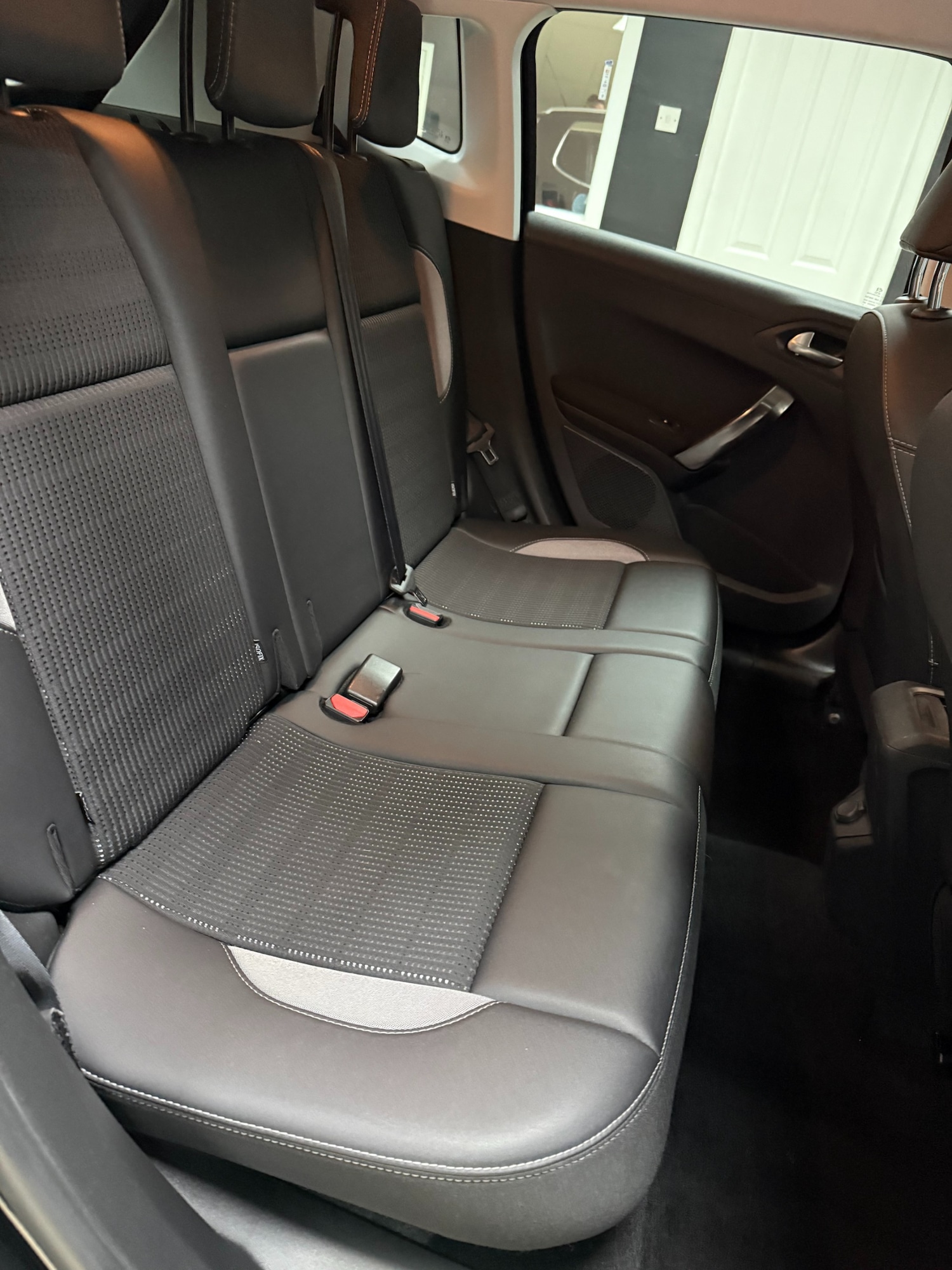 Used Peugeot 2008 2017 for sale - 76750333: Photo 20