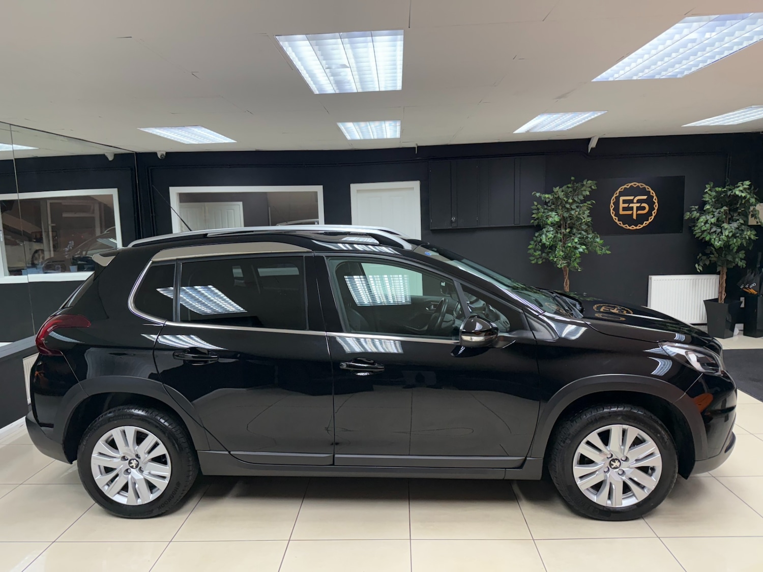 Used Peugeot 2008 2017 for sale - 76750333: Photo 5