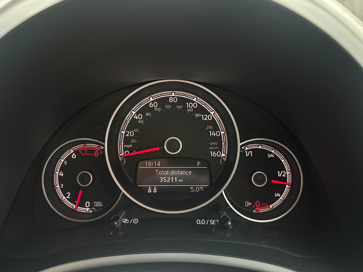 Used Volkswagen Beetle 2018 for sale - 76611679: Photo 12