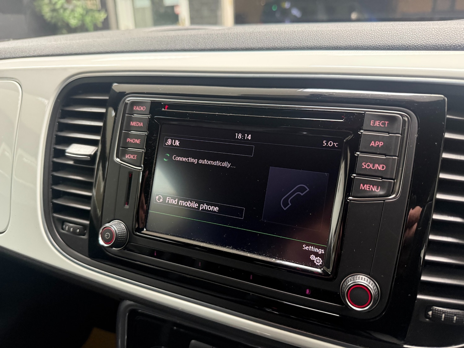 Used Volkswagen Beetle 2018 for sale - 76611679: Photo 14