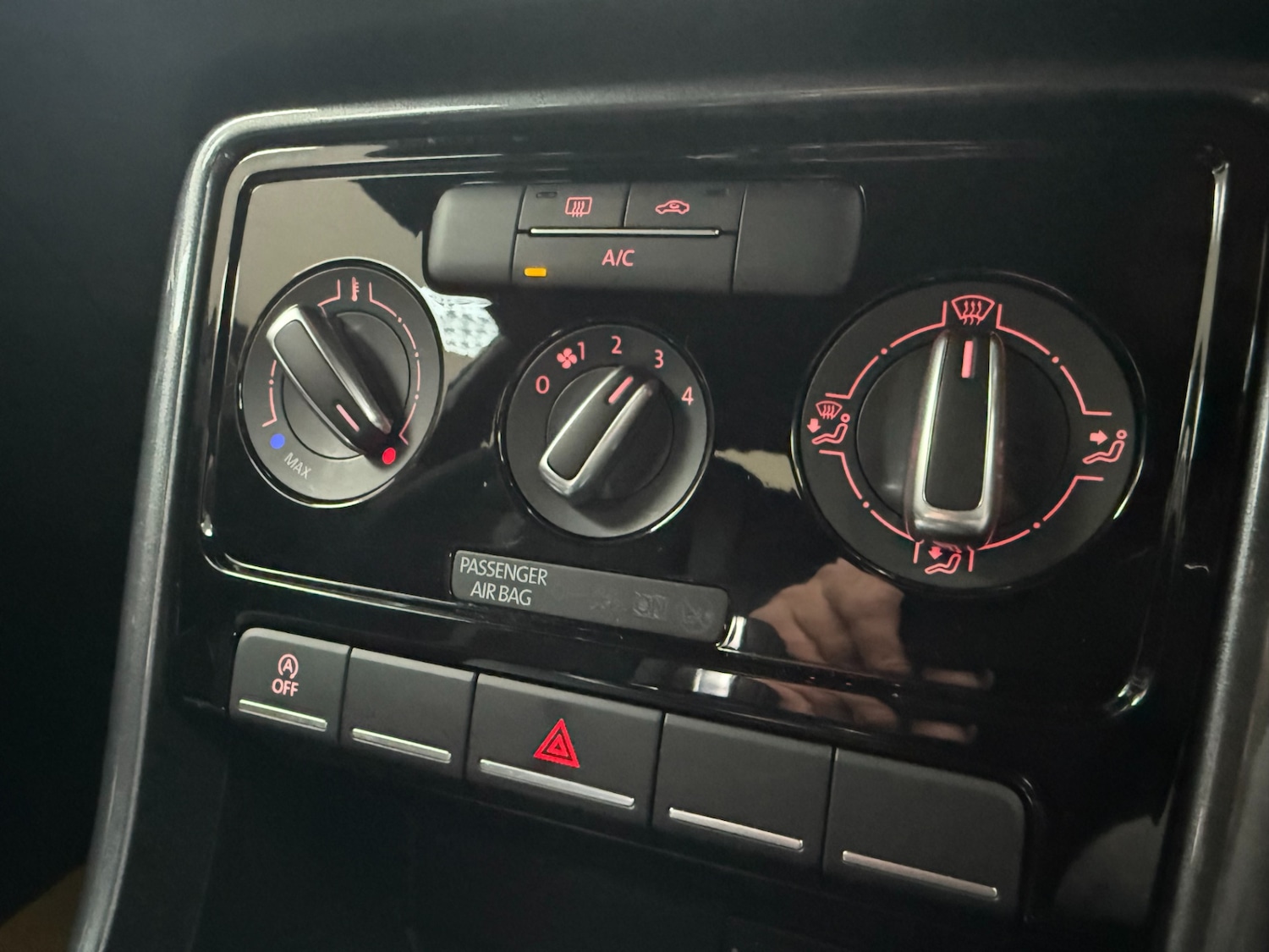 Used Volkswagen Beetle 2018 for sale - 76611679: Photo 15