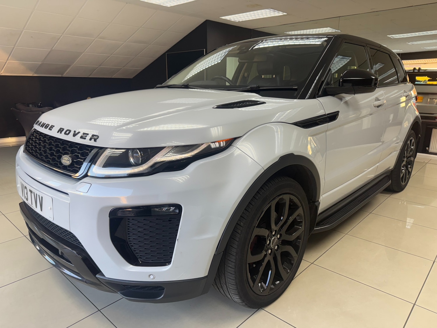 Used Land Rover Range Rover Evoque 2015 for sale - 76379289: Photo 3
