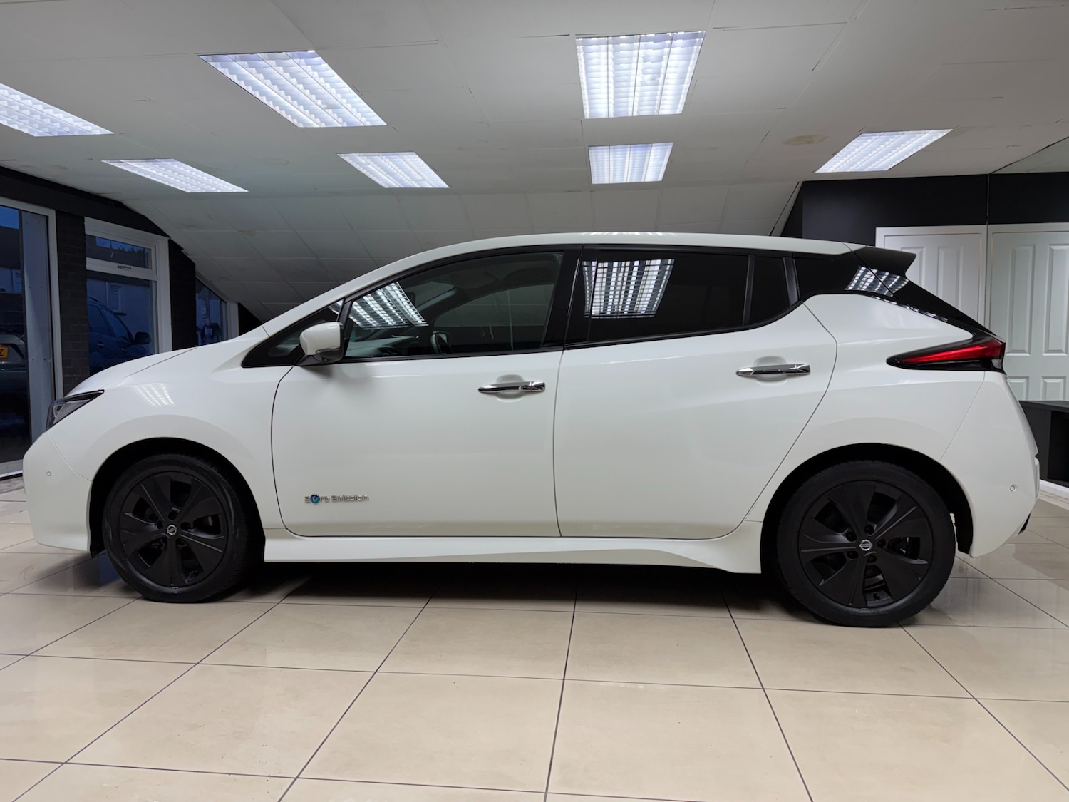 Used Nissan Leaf 2018 for sale - 77881193: Photo 4