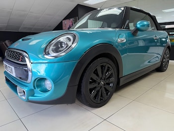 Used MINI Convertible 2019 for sale - 79386714: Photo