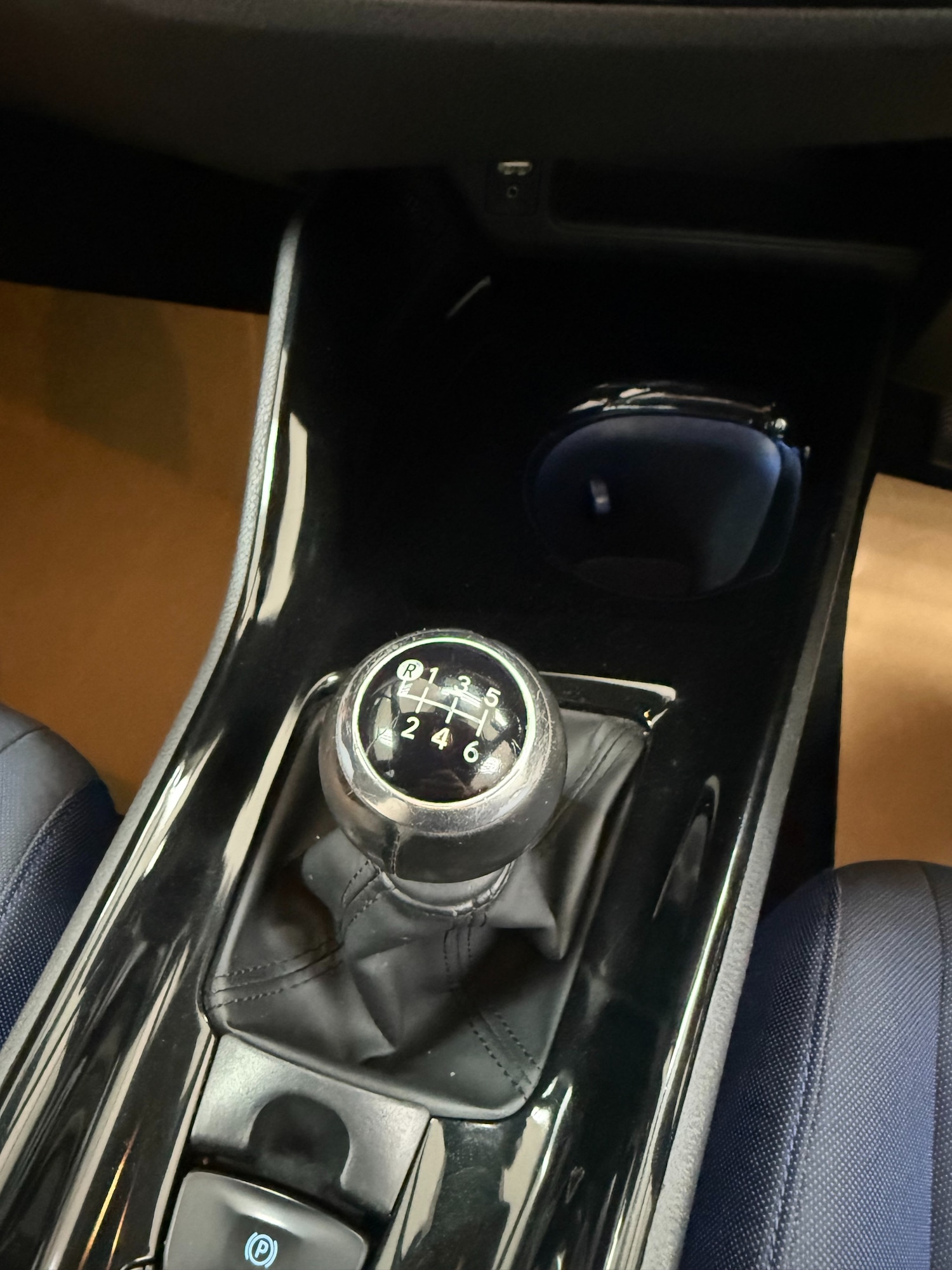 Used Toyota C-HR 2017 for sale - 76310503: Photo 16