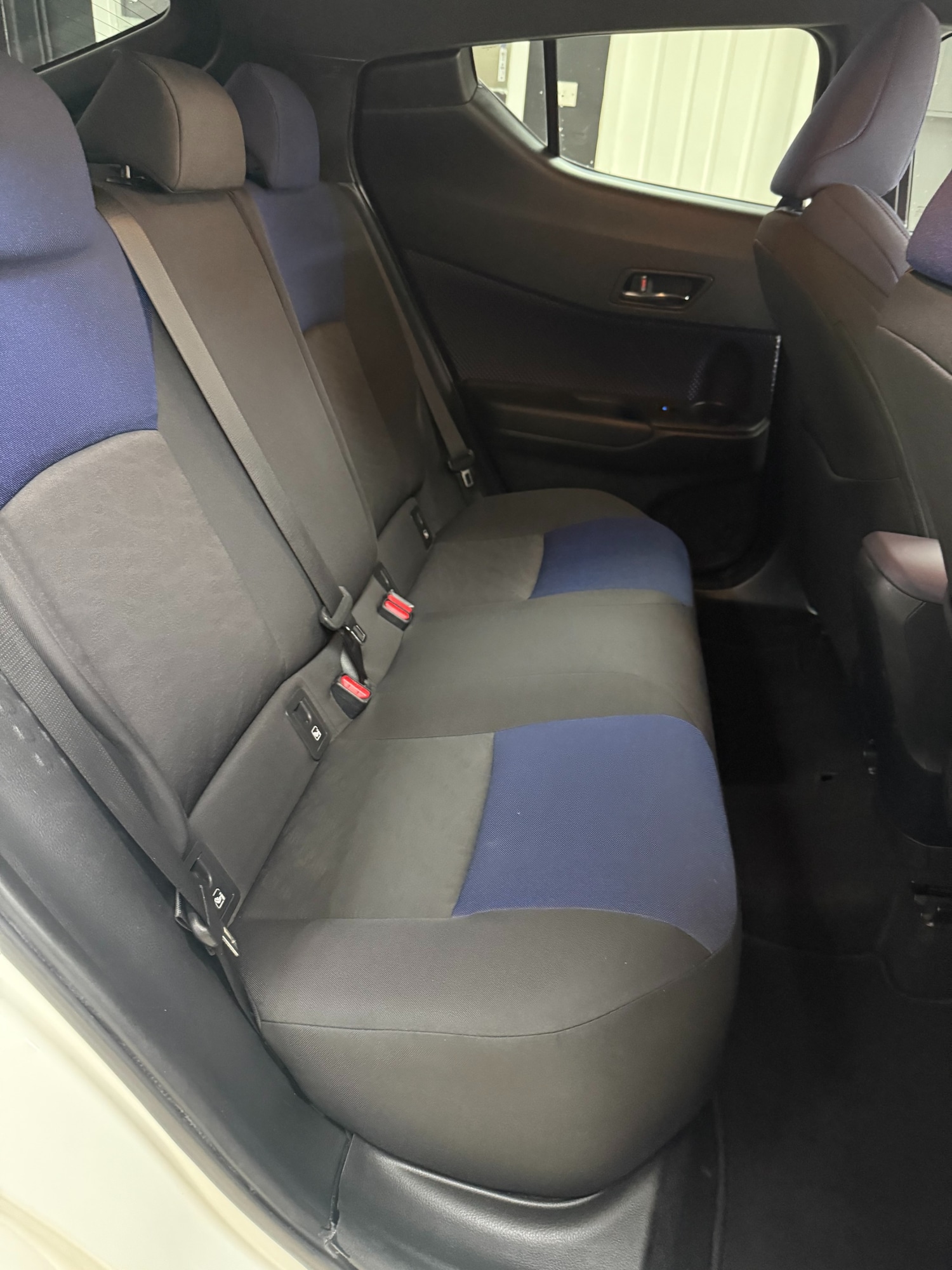 Used Toyota C-HR 2017 for sale - 76310503: Photo 18