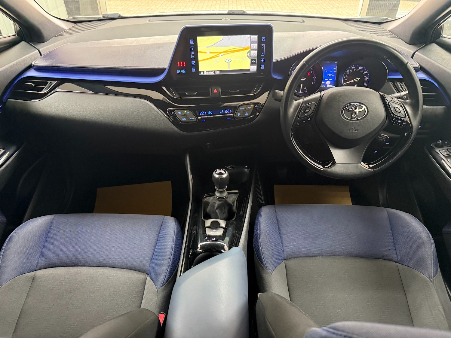 Used Toyota C-HR 2017 for sale - 76310503: Photo 9