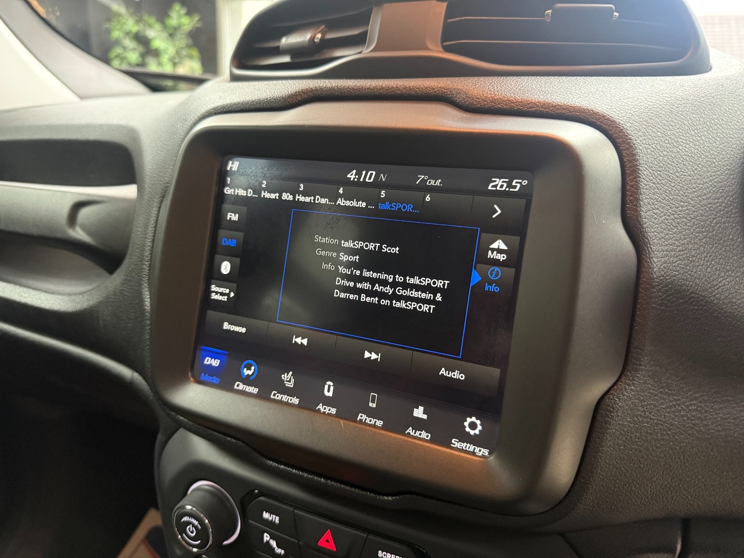 Used Jeep Renegade 2020 for sale - 77782137: Photo 15