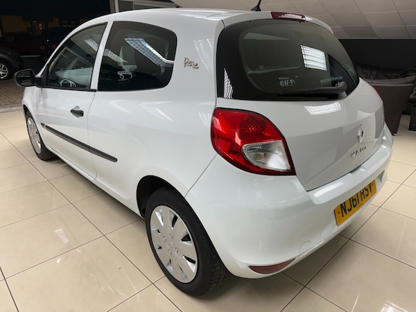 Used Renault Clio 2011 for sale - 76271338: Photo 6