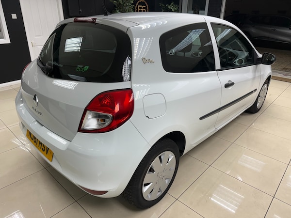 Used Renault Clio 2011 for sale - 76271338: Photo 8