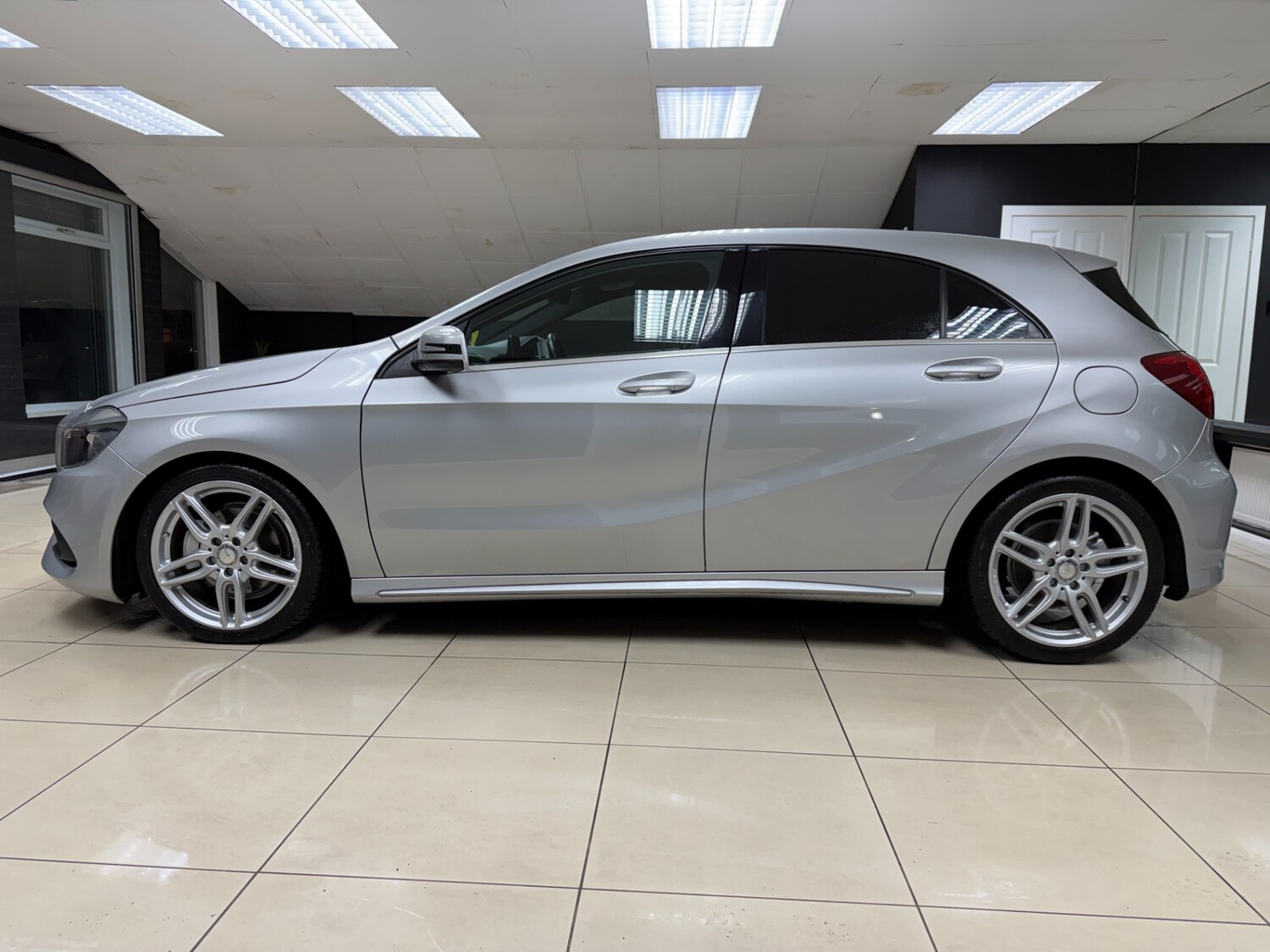 Used Mercedes-Benz A-Class 2017 for sale - 77522303: Photo 6