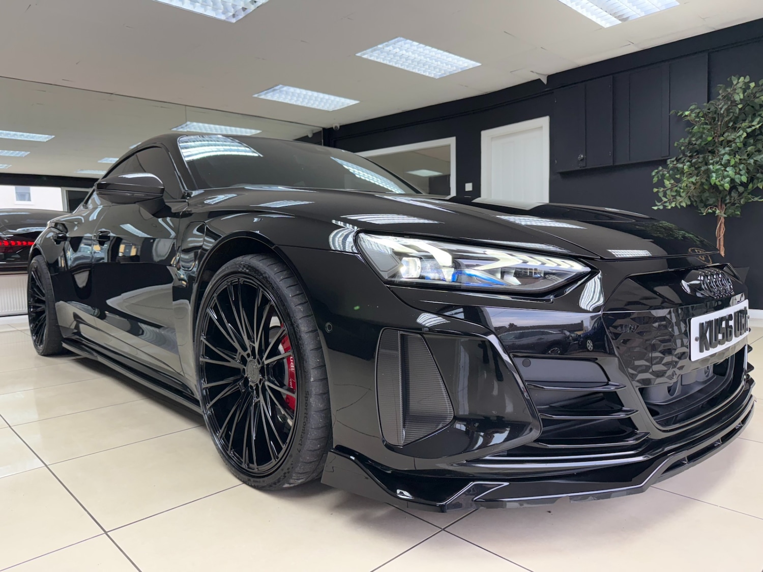 Used Audi RS e-tron GT 2023 for sale - 76508098: Photo 1