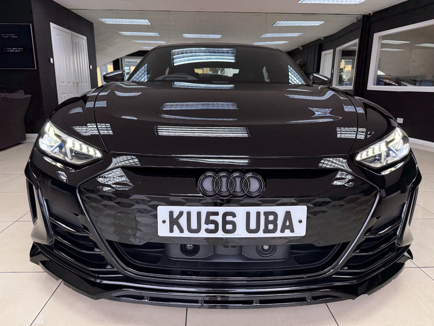 Used Audi RS e-tron GT 2023 for sale - 76508098: Photo 2