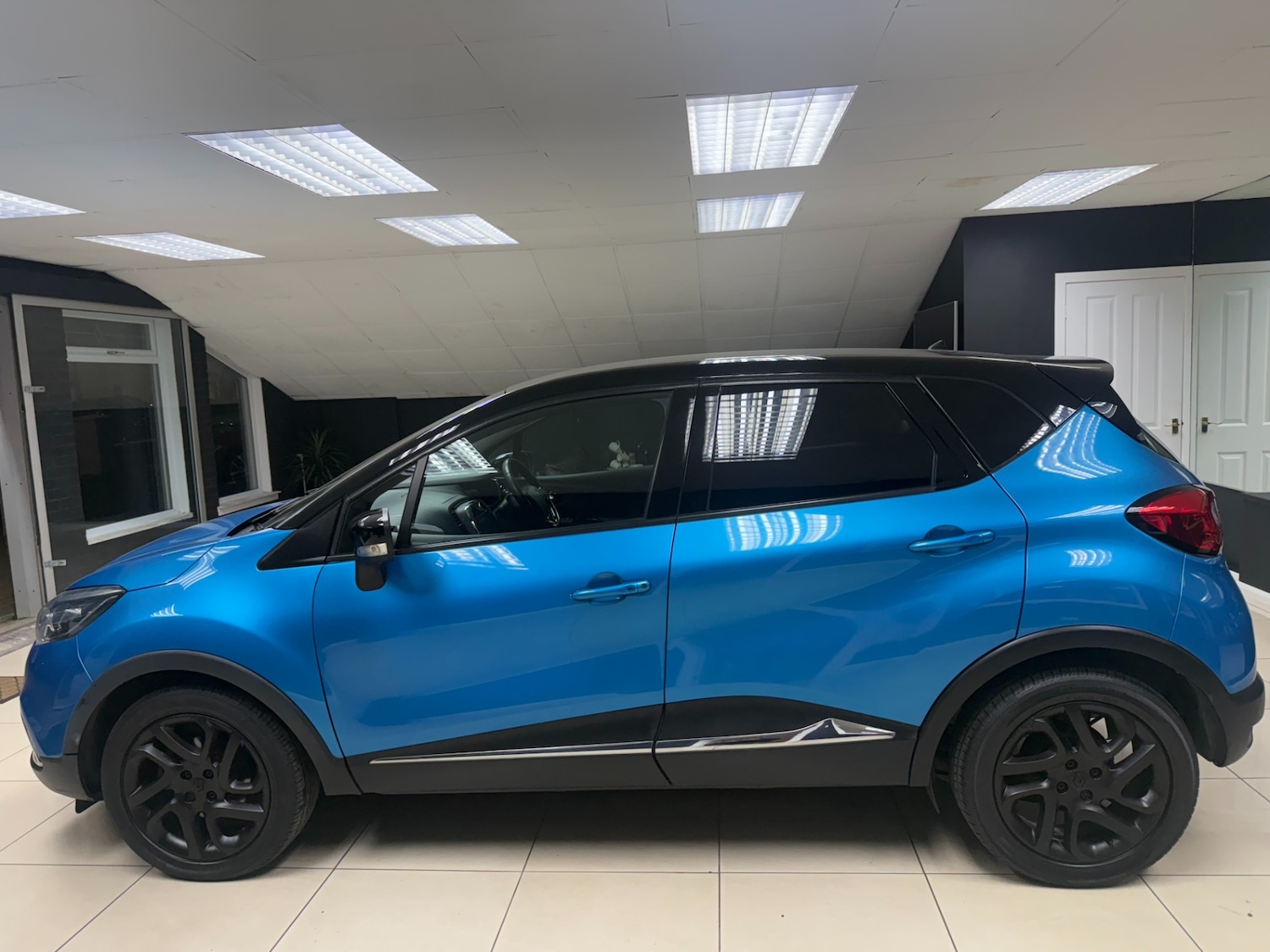 Used Renault Captur 2015 for sale - 76611672: Photo 4