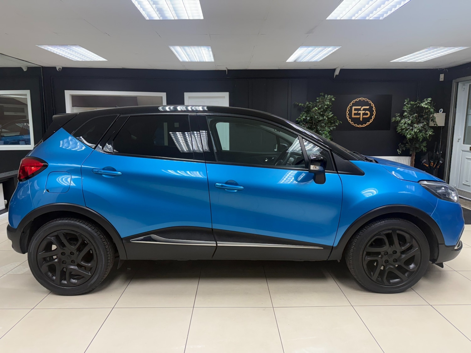 Used Renault Captur 2015 for sale - 76611672: Photo 5