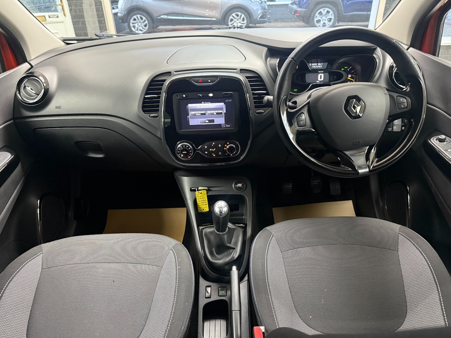 Used Renault Captur 2015 for sale - 76611672: Photo 9