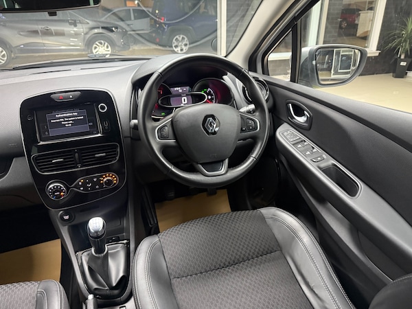 Used Renault Clio 2019 for sale - 76286789: Photo 10