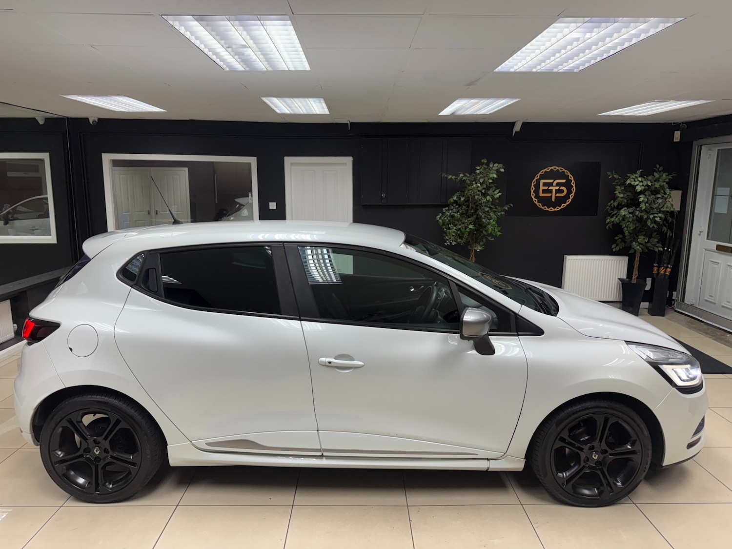 Used Renault Clio 2019 for sale - 76286789: Photo 5