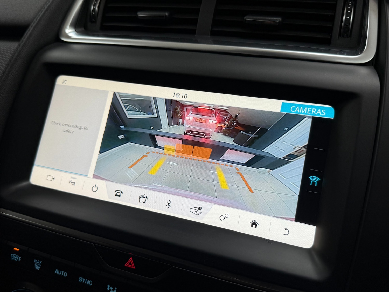 Used Jaguar E-Pace 2019 for sale - 76935374: Photo 15