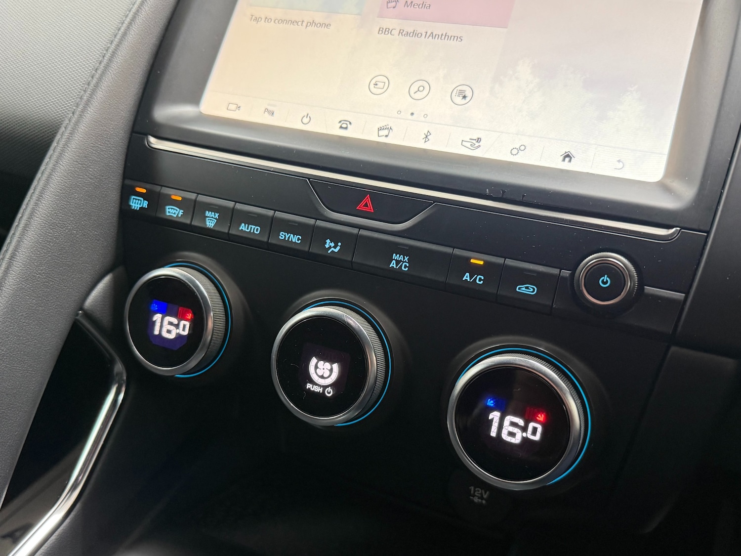 Used Jaguar E-Pace 2019 for sale - 76935374: Photo 16