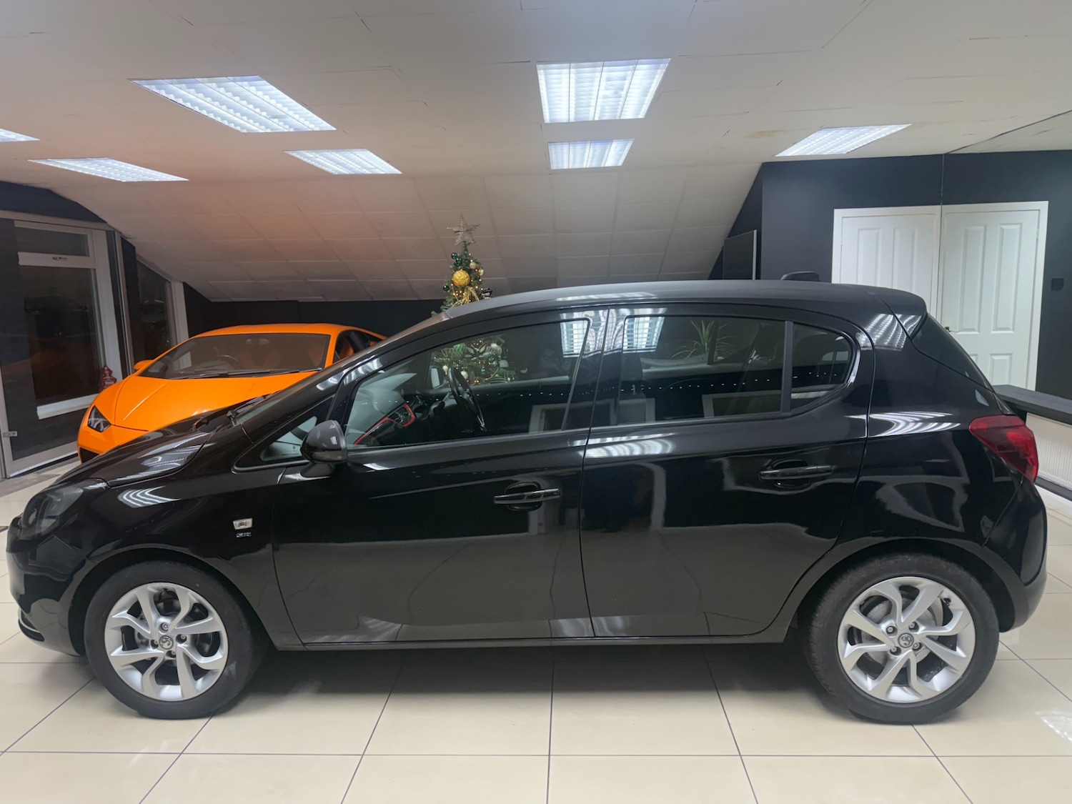 Used Vauxhall Corsa 2016 for sale - 76963794: Photo 4