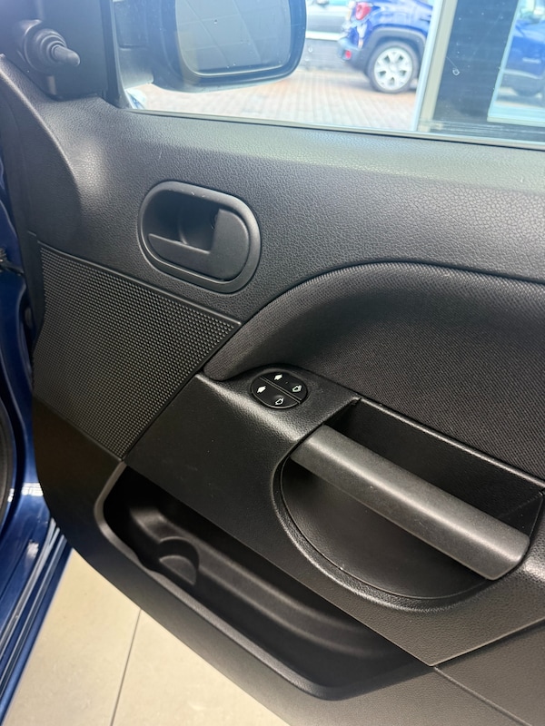 Used Ford Fiesta 2008 for sale - 76205992: Photo 16