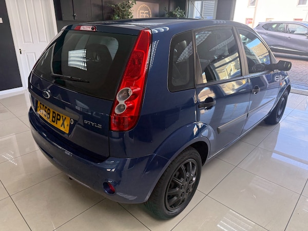 Used Ford Fiesta 2008 for sale - 76205992: Photo 8