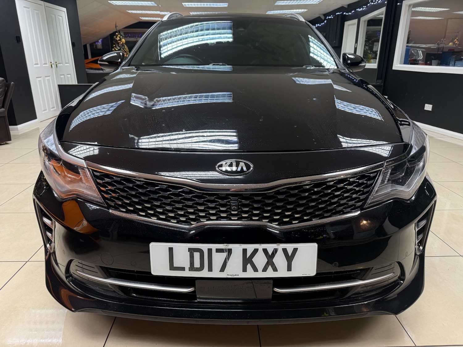 Used Kia Optima 2017 for sale - 77008896: Photo 2