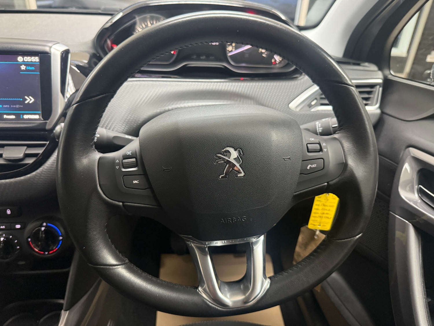 Used Peugeot 2008 2017 for sale - 76368406: Photo 12