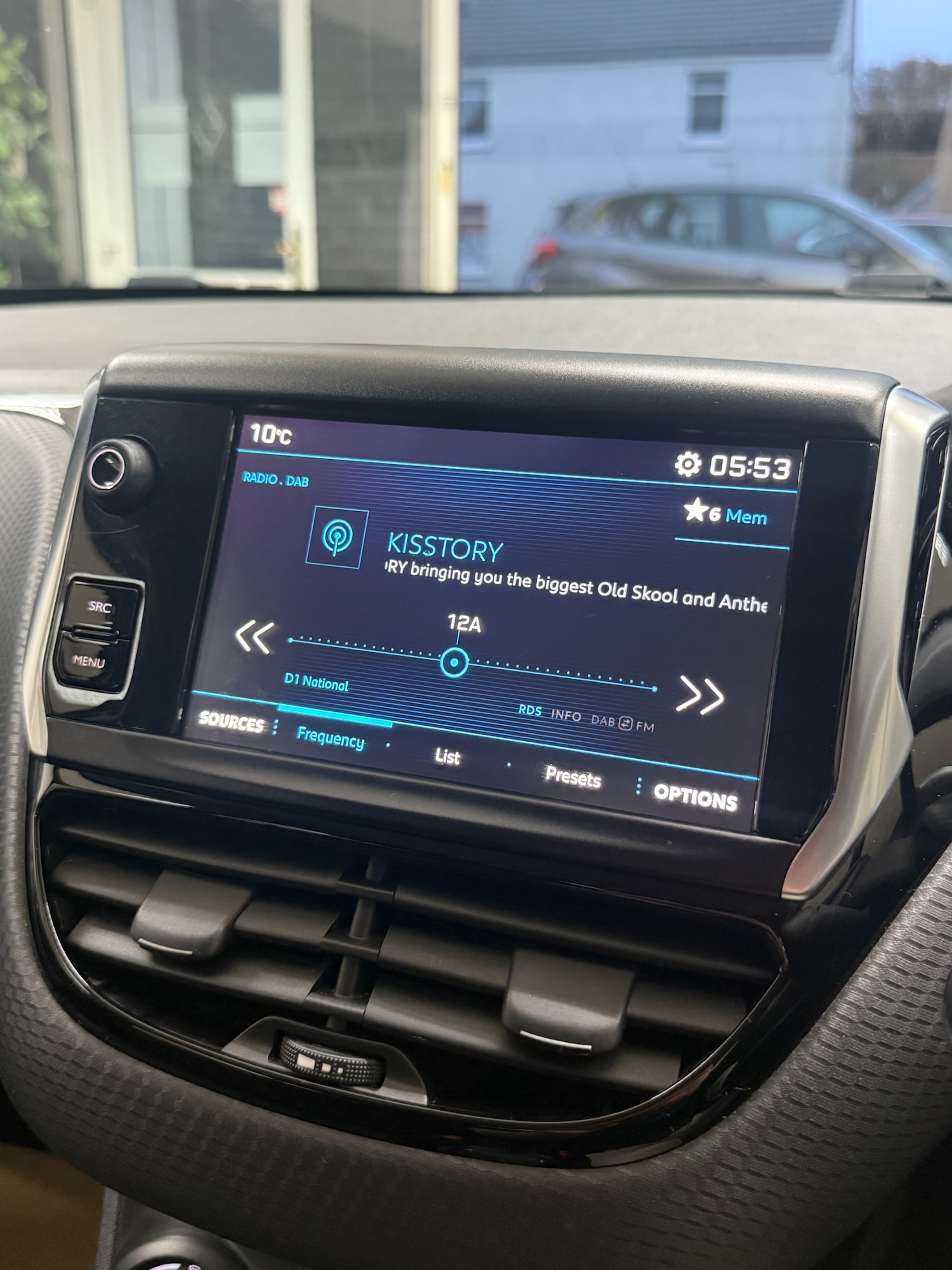 Used Peugeot 2008 2017 for sale - 76368406: Photo 14