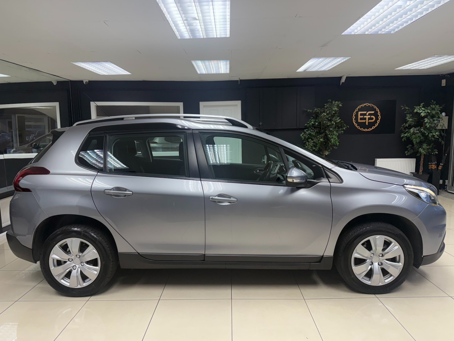 Used Peugeot 2008 2017 for sale - 76368406: Photo 5