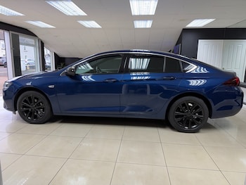 Used Vauxhall Insignia 2020 for sale - 77536155: Photo