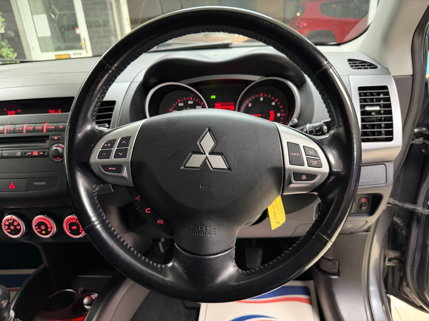 Used Mitsubishi Outlander 2007 for sale - 77881196: Photo 11