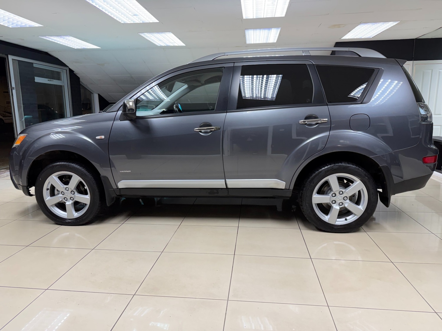 Used Mitsubishi Outlander 2007 for sale - 77881196: Photo 4