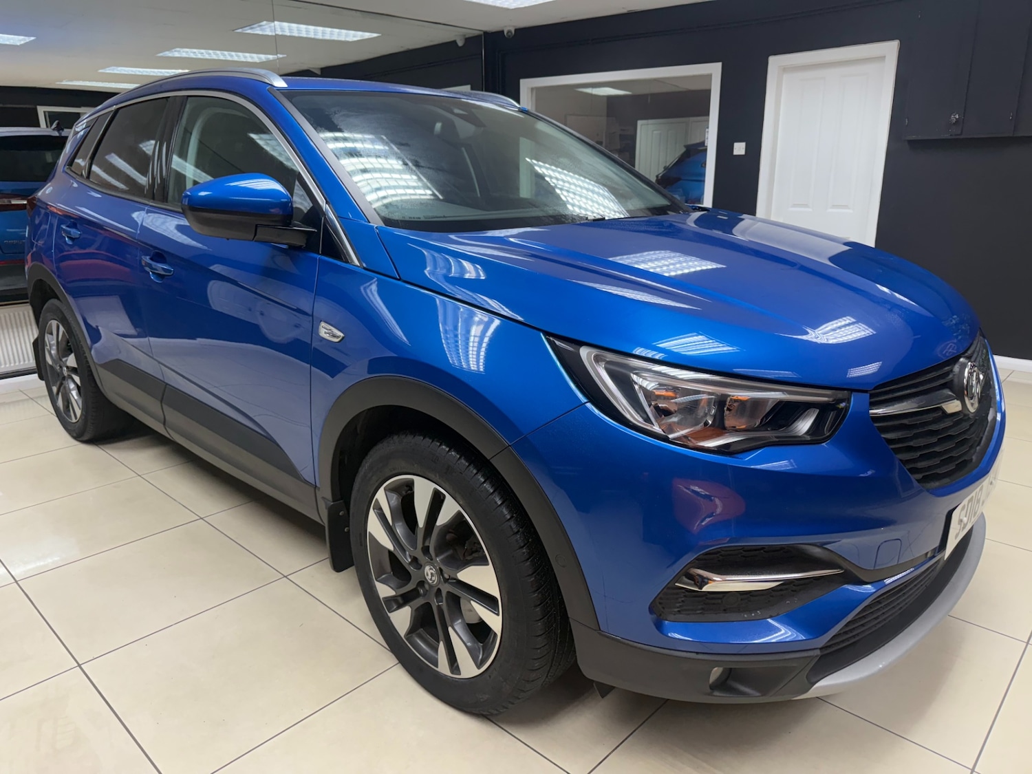 Used Vauxhall Grandland X 2018 for sale - 76664318: Photo 1
