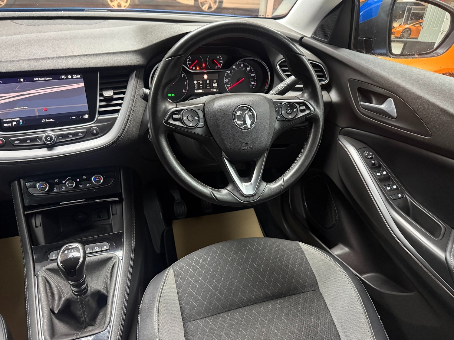 Used Vauxhall Grandland X 2018 for sale - 76664318: Photo 8