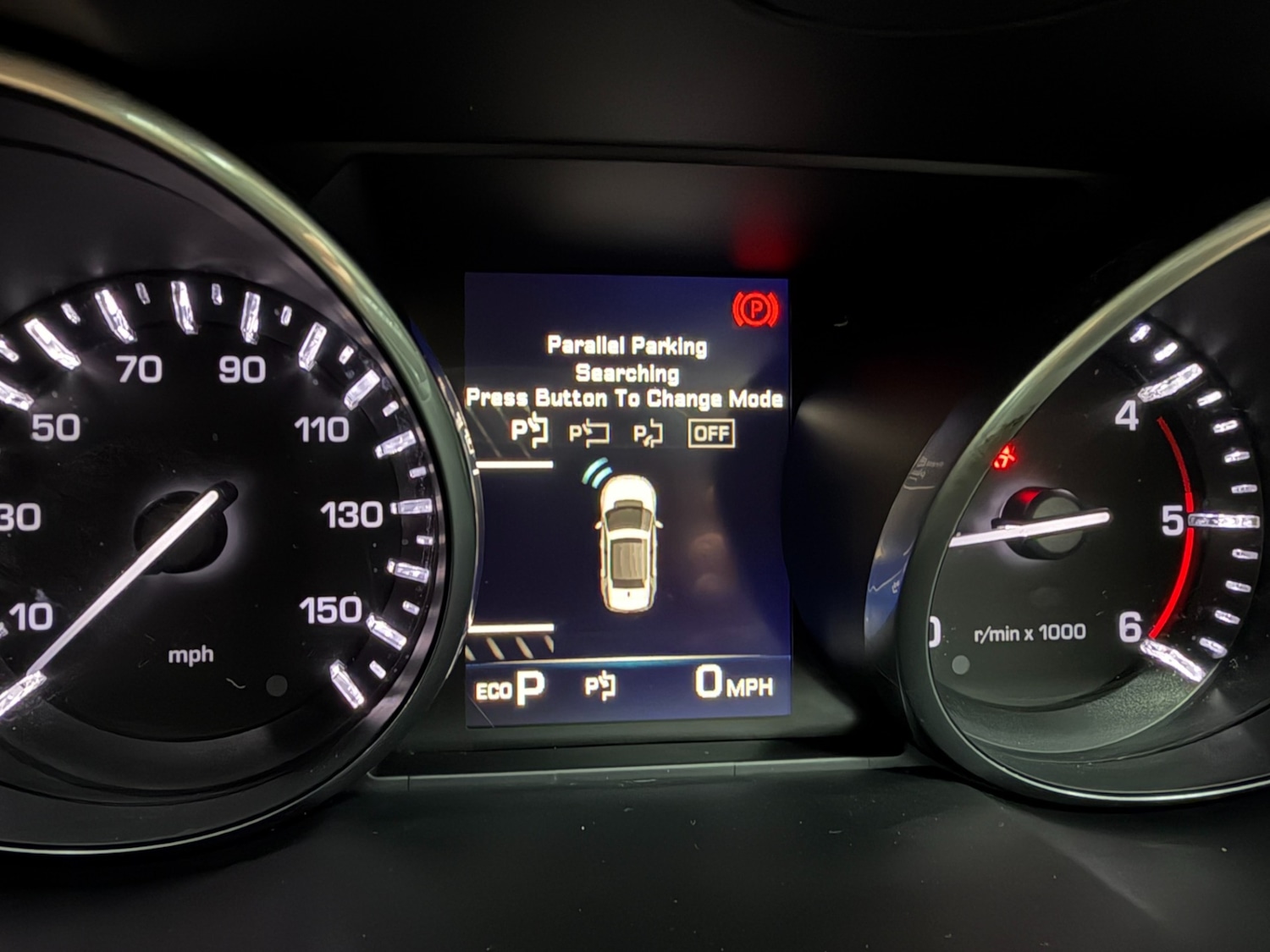 Used Land Rover Discovery Sport 2016 for sale - 78045762: Photo 14