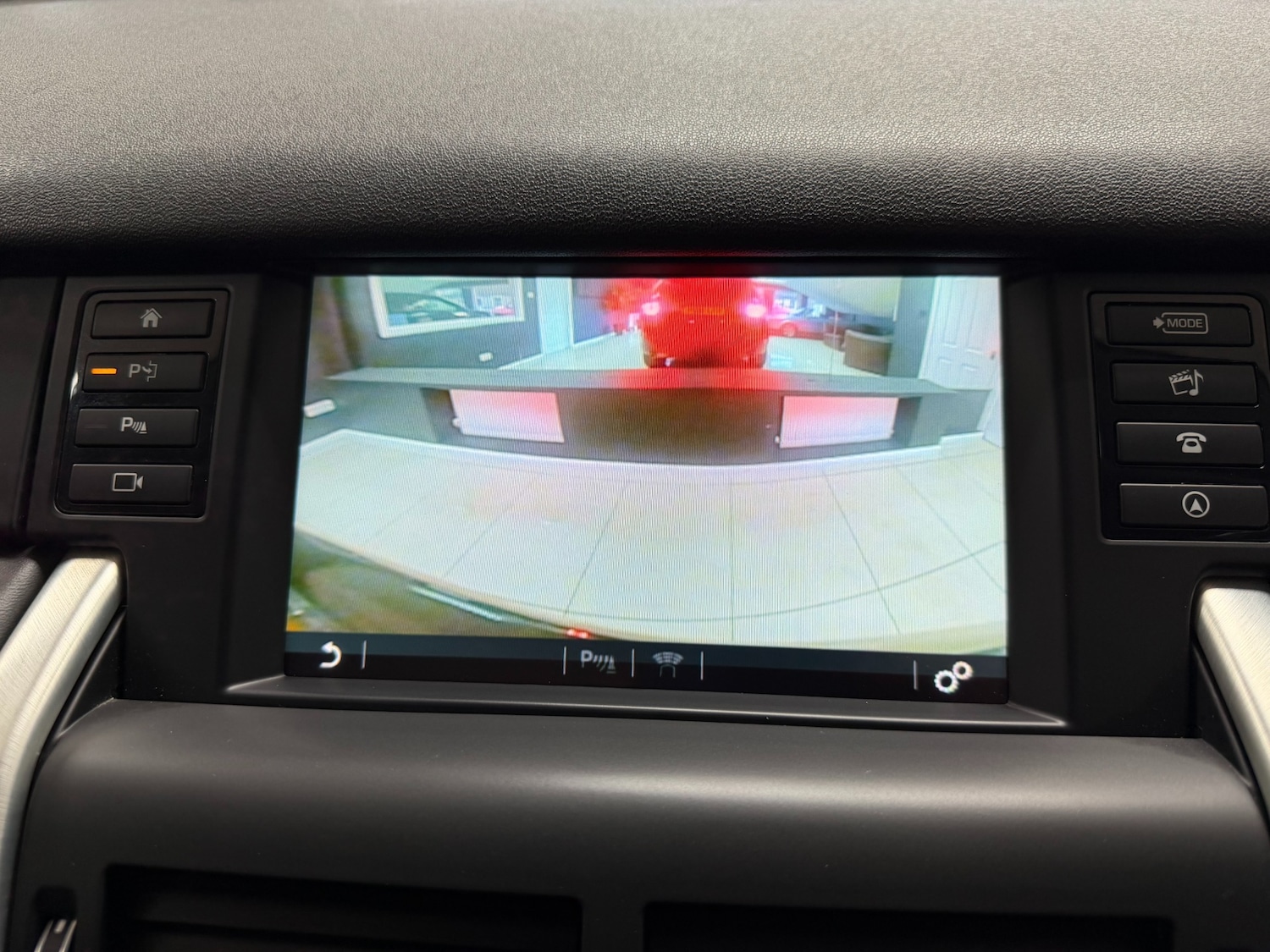 Used Land Rover Discovery Sport 2016 for sale - 78045762: Photo 16