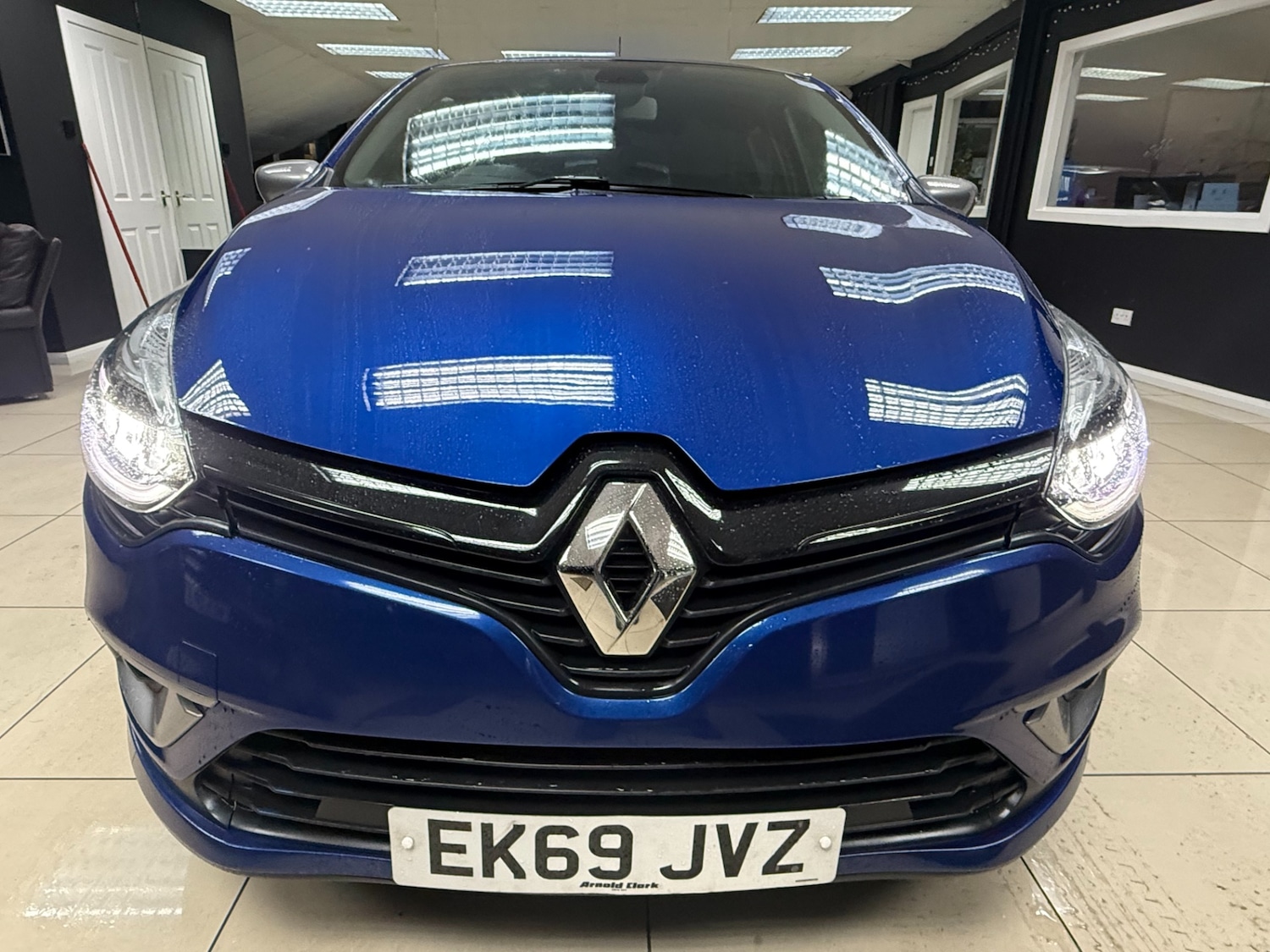 Used Renault Clio 2019 for sale - 77438508: Photo 2