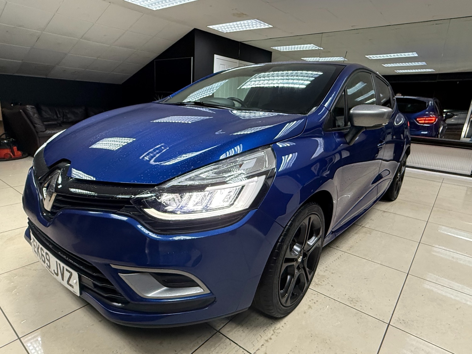 Used Renault Clio 2019 for sale - 77438508: Photo 3