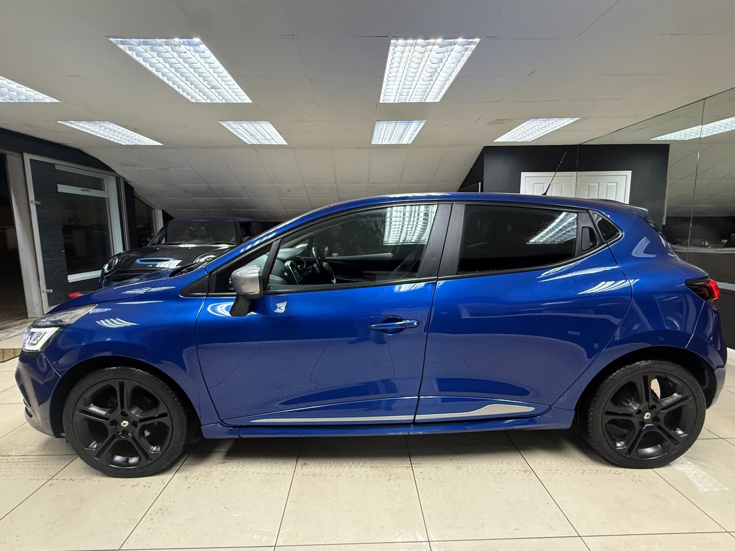 Used Renault Clio 2019 for sale - 77438508: Photo 4