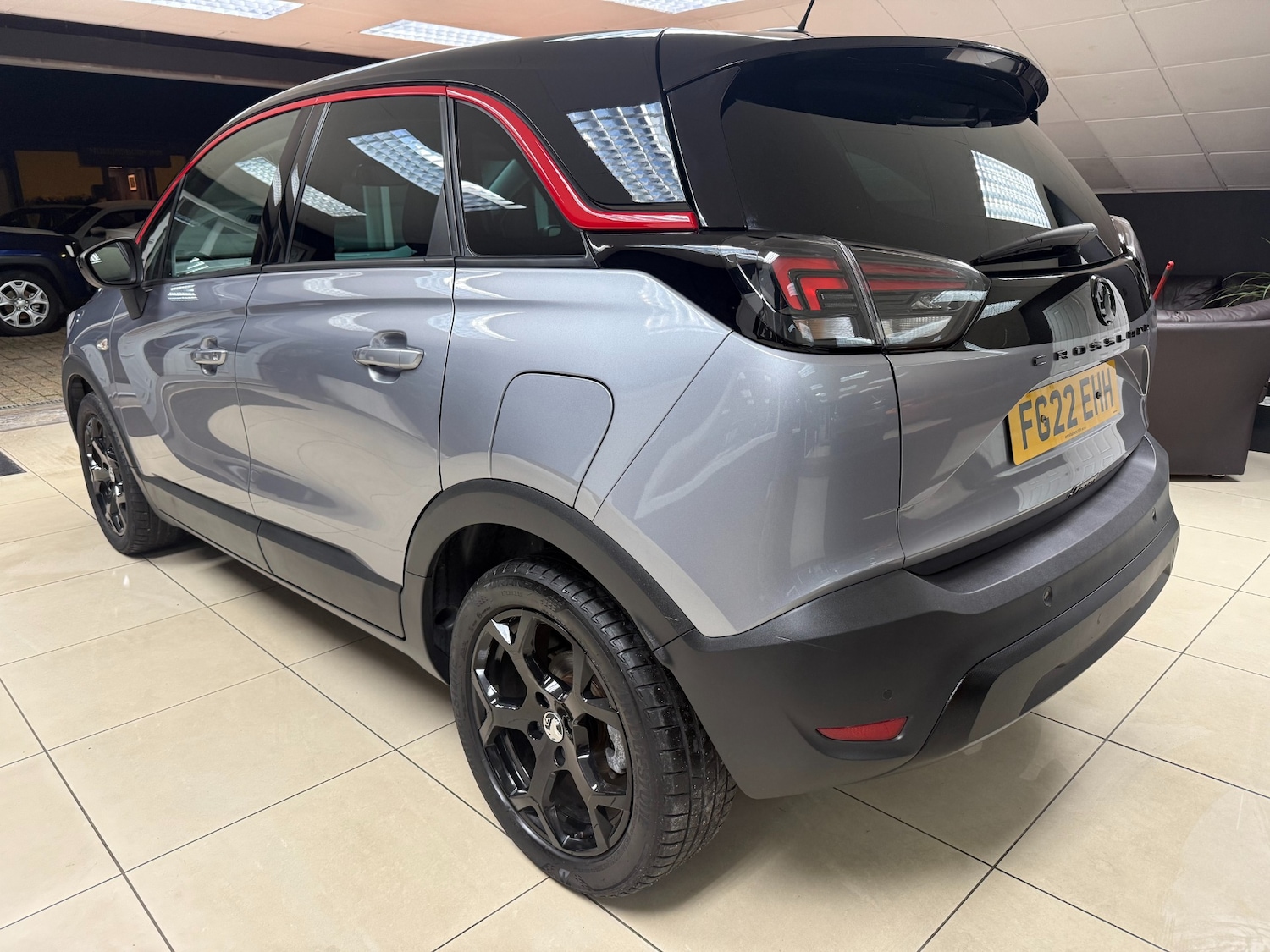 Used Vauxhall Crossland 2022 for sale - 76705999: Photo 5