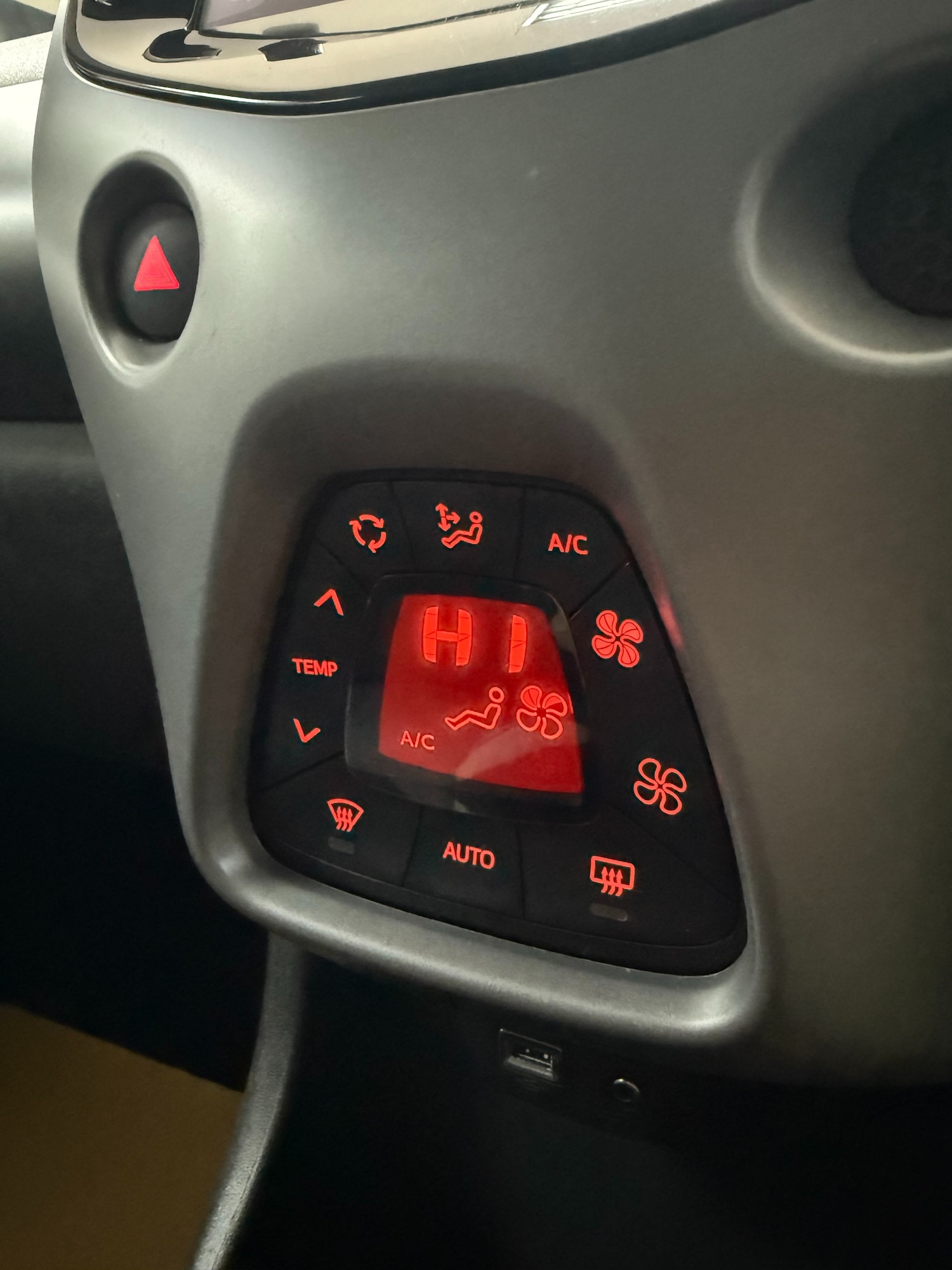 Used Toyota AYGO 2020 for sale - 76368415: Photo 14