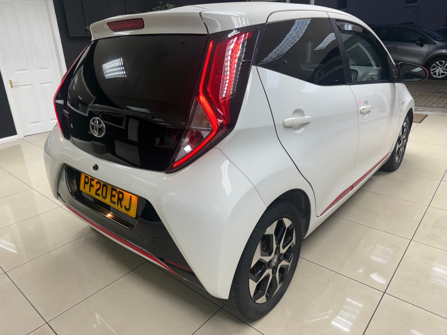Used Toyota AYGO 2020 for sale - 76368415: Photo 8