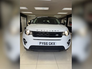 Used Land Rover Discovery Sport 2017 for sale - 76611661: Photo