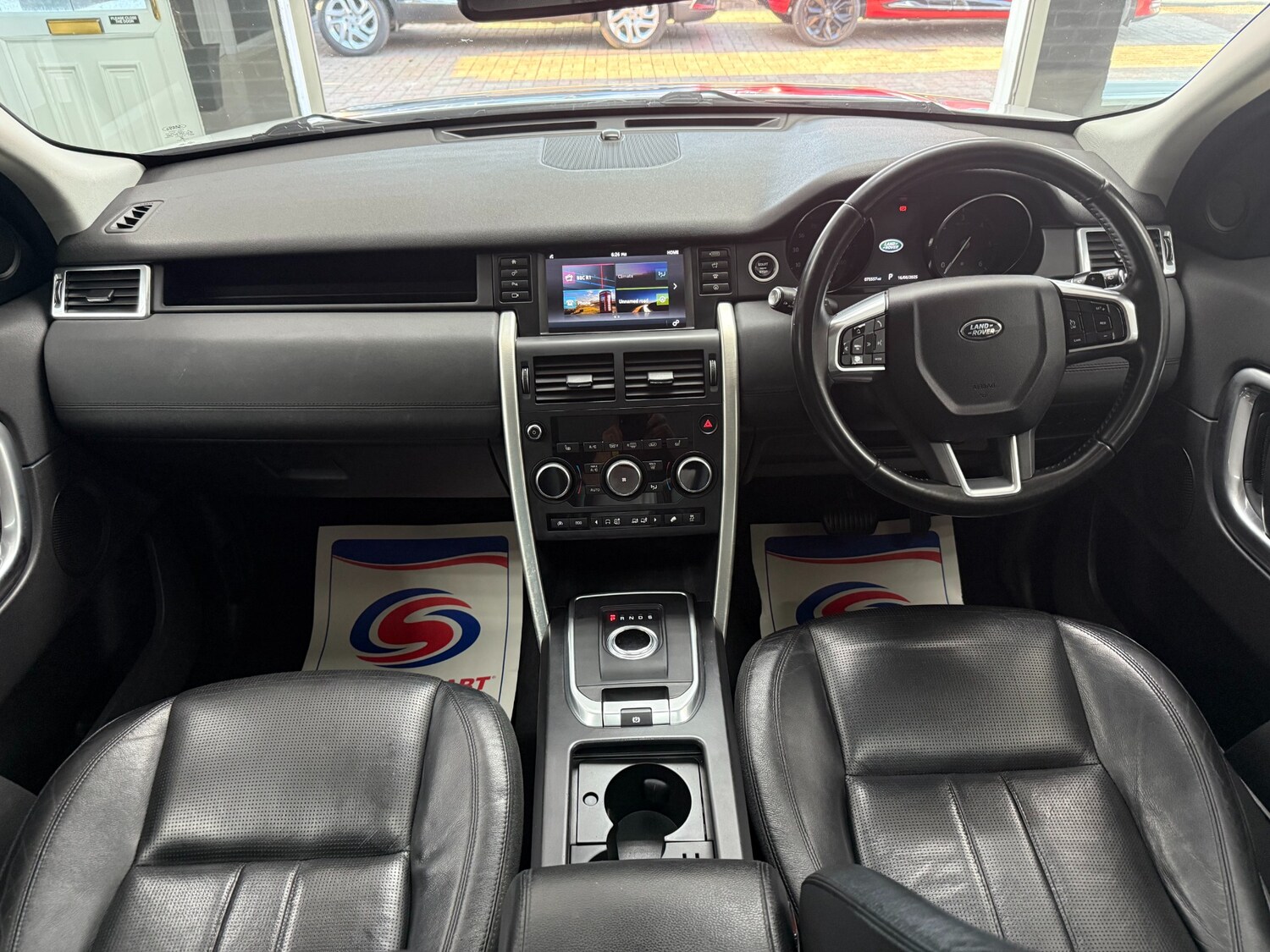 Used Land Rover Discovery Sport 2017 for sale - 76611661: Photo 9