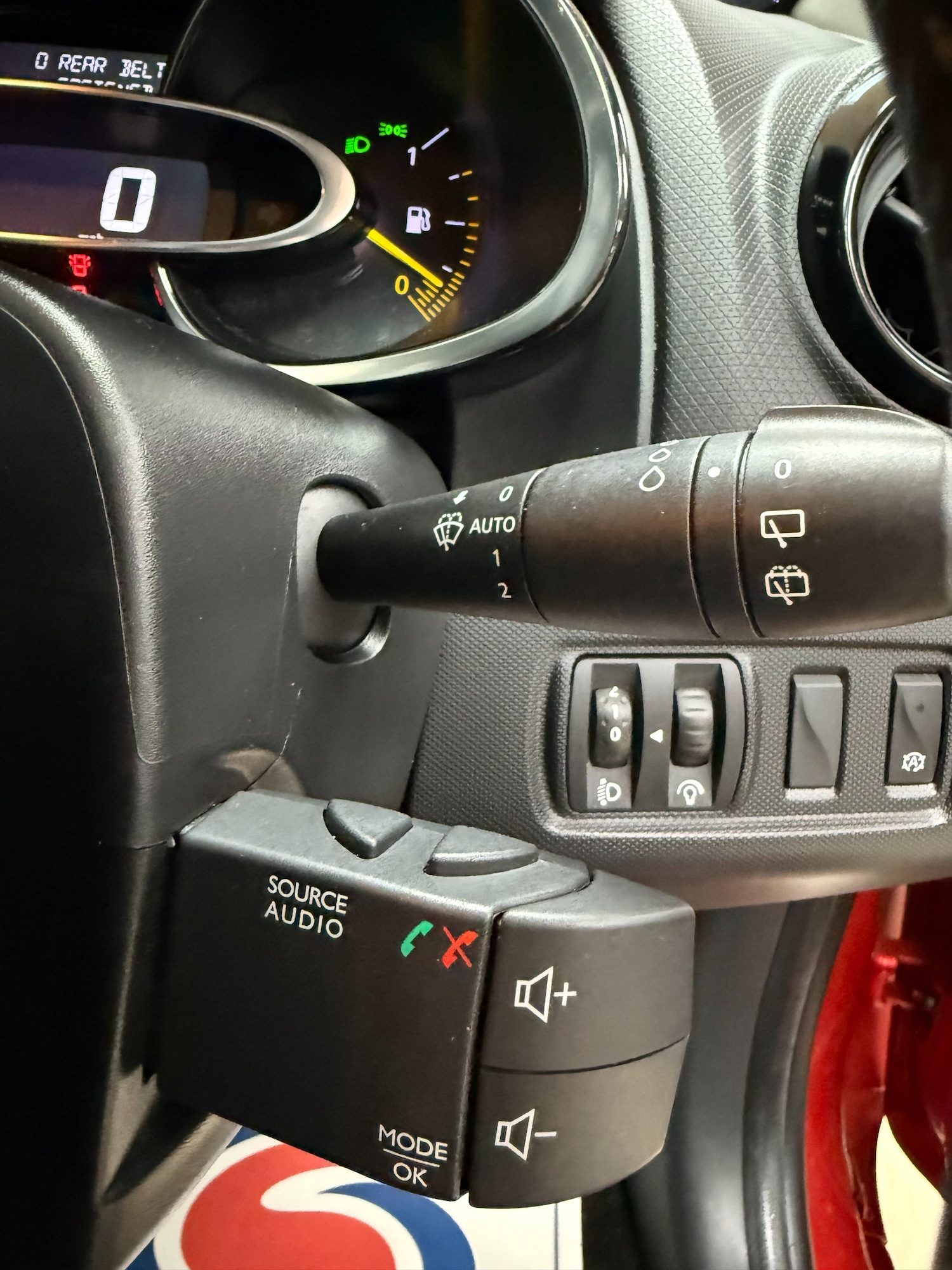 Used Renault Clio 2019 for sale - 77682171: Photo 12