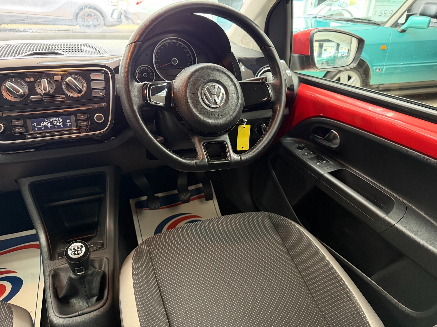 Used Volkswagen up! 2016 for sale - 78212239: Photo 11